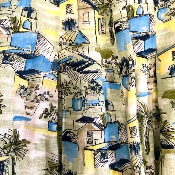 Cute, retro inspired linen skirt. Fully lined. - Picture 2 of 3